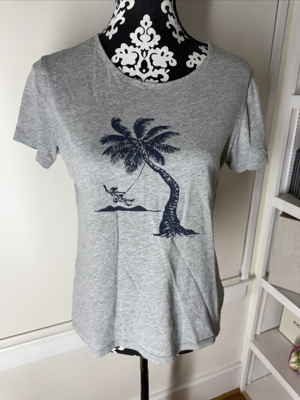 Brooks Brothers Supima Cotton Navy & Gray Hawaiian T-Shirt Size M Resortwear